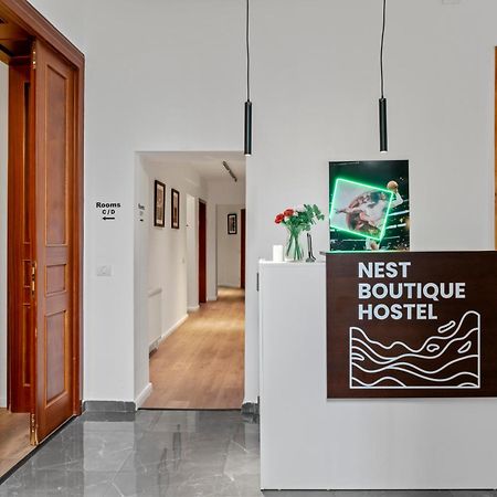 Nest Boutique Hostel Букурещ Екстериор снимка