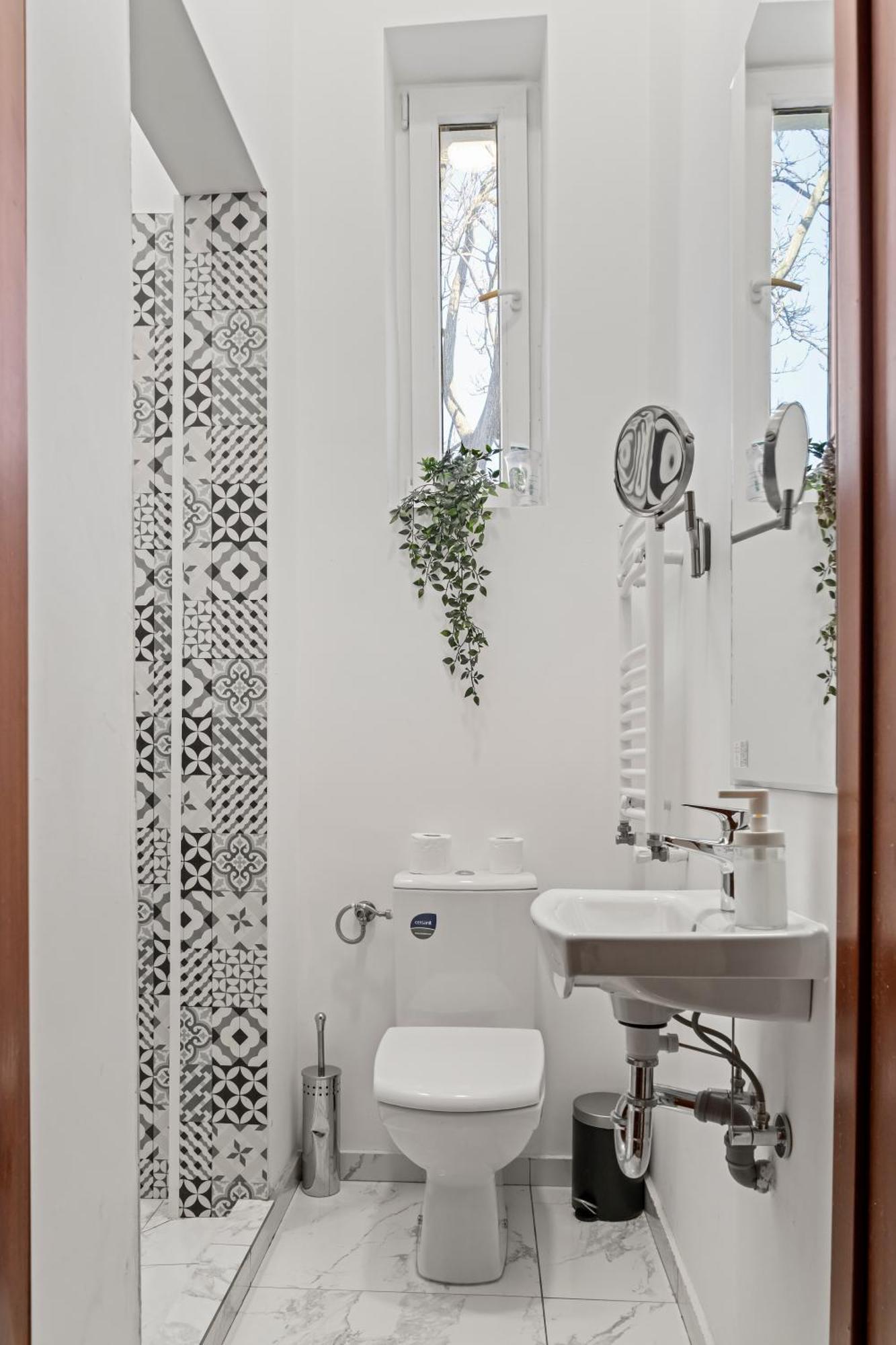 Nest Boutique Hostel Букурещ Екстериор снимка
