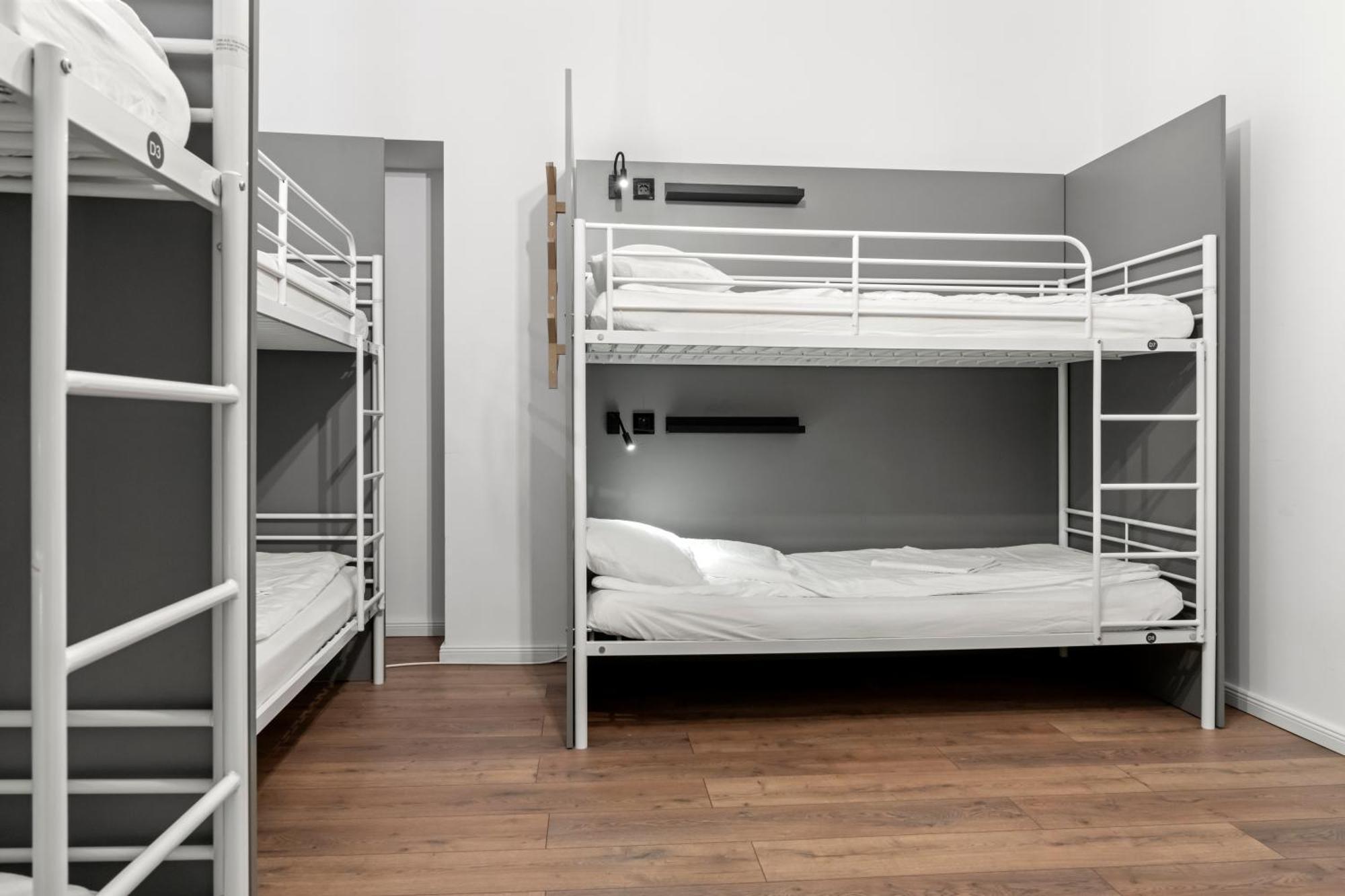 Nest Boutique Hostel Букурещ Екстериор снимка
