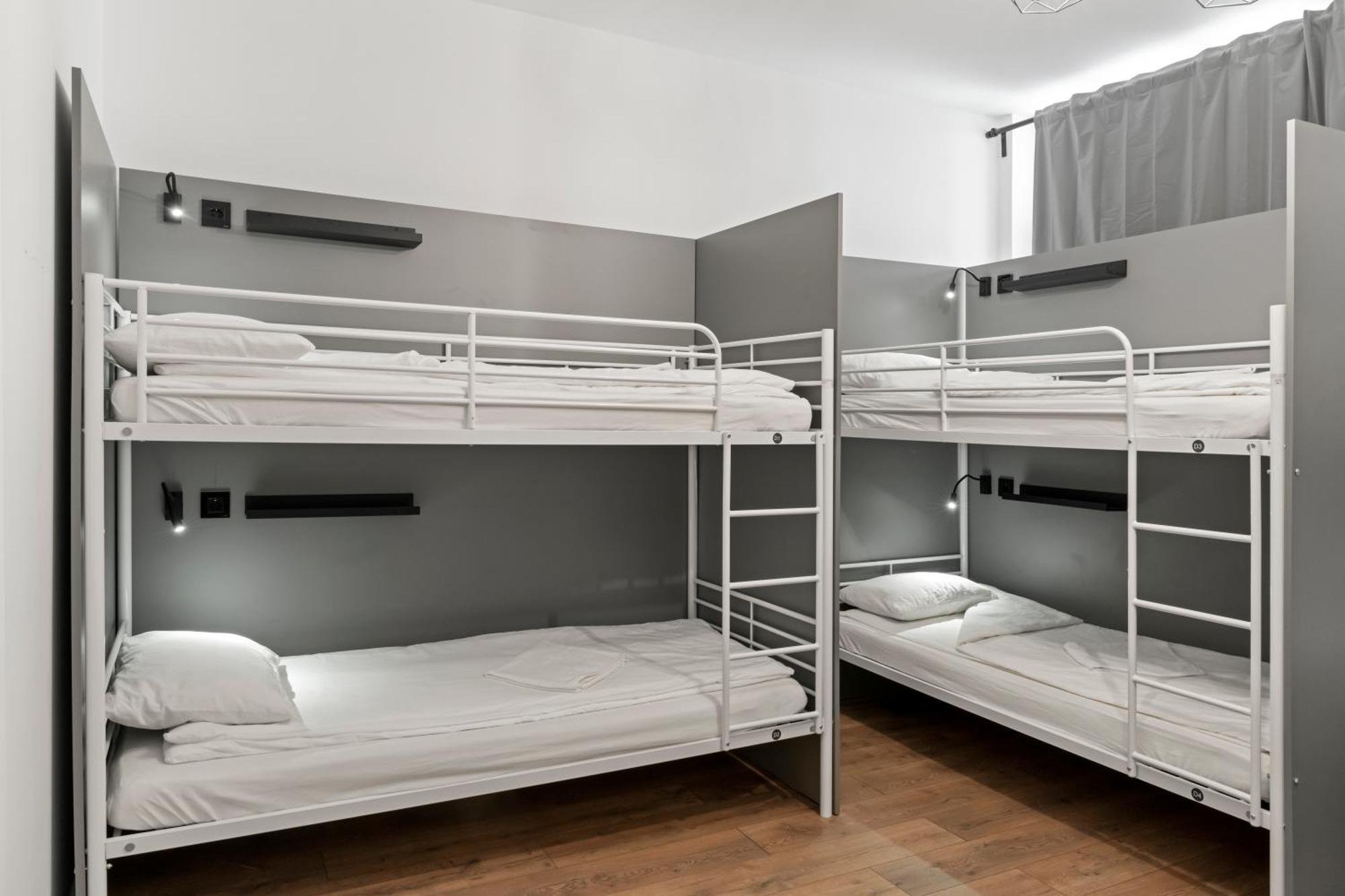 Nest Boutique Hostel Букурещ Екстериор снимка